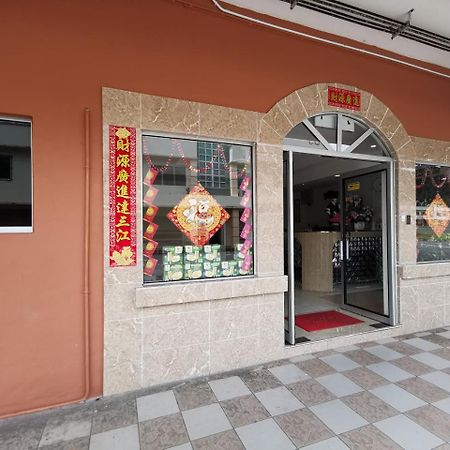 Indah Inn Tawau Exteriör bild